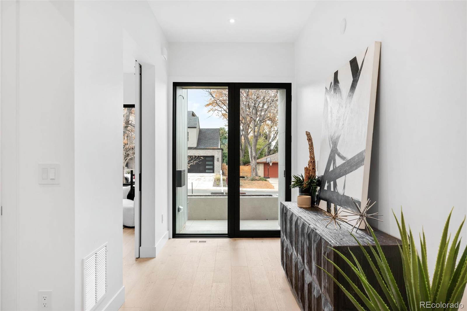 MLS Image #9 for 3410 s bellaire street,denver, Colorado