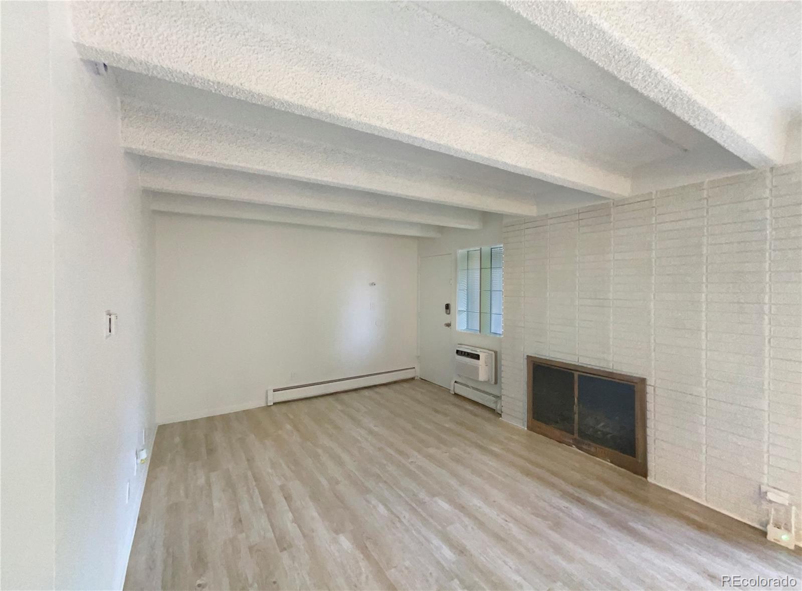 MLS Image #11 for 2401 s gaylord street 206,denver, Colorado