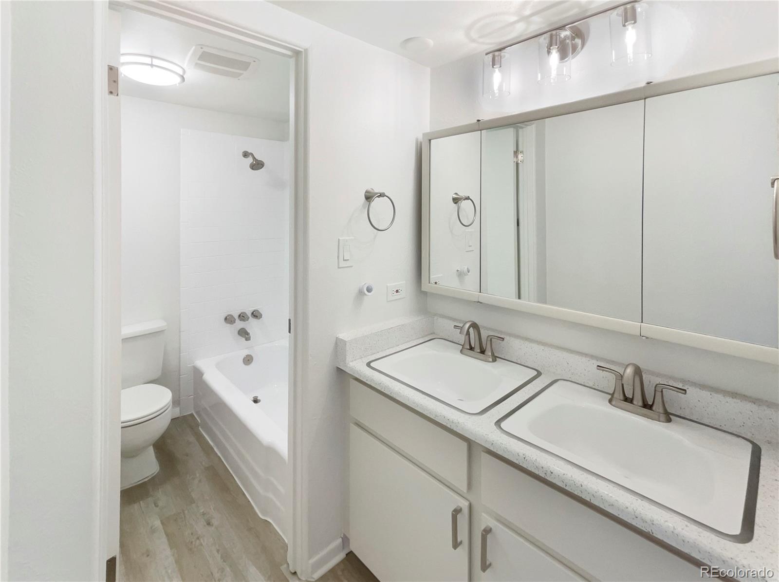 MLS Image #16 for 2401 s gaylord street 206,denver, Colorado