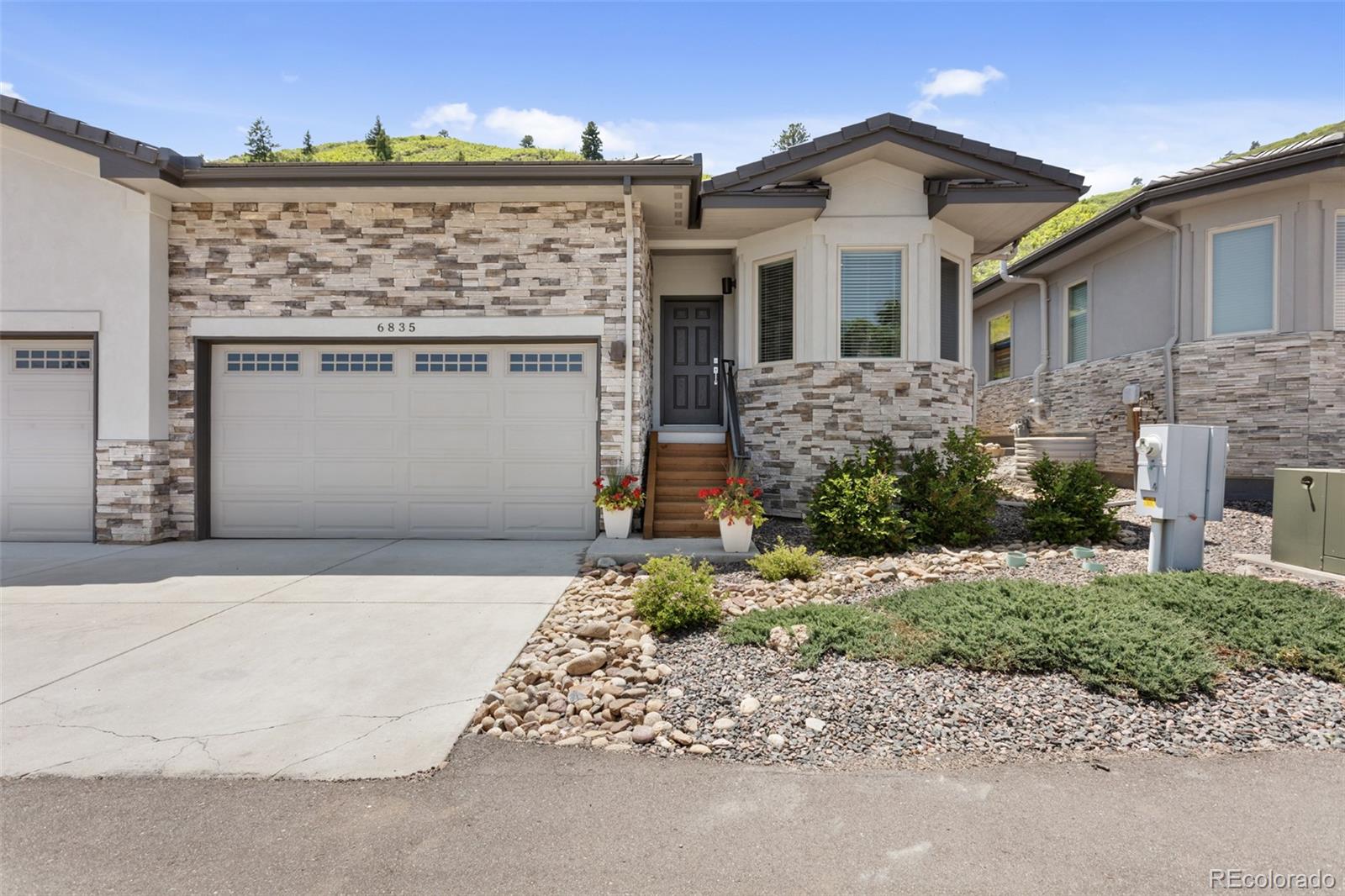 MLS Image #2 for 6835  surrey trail,littleton, Colorado