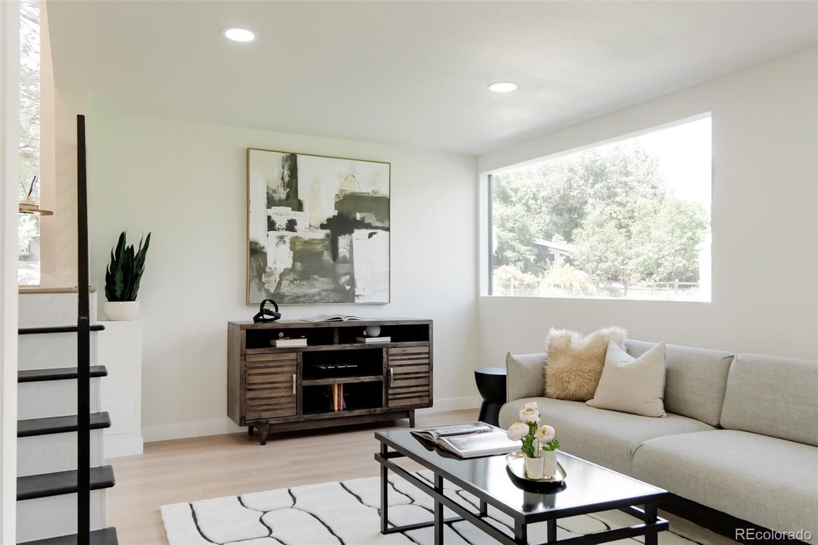 MLS Image #5 for 1390 s jasmine way,denver, Colorado