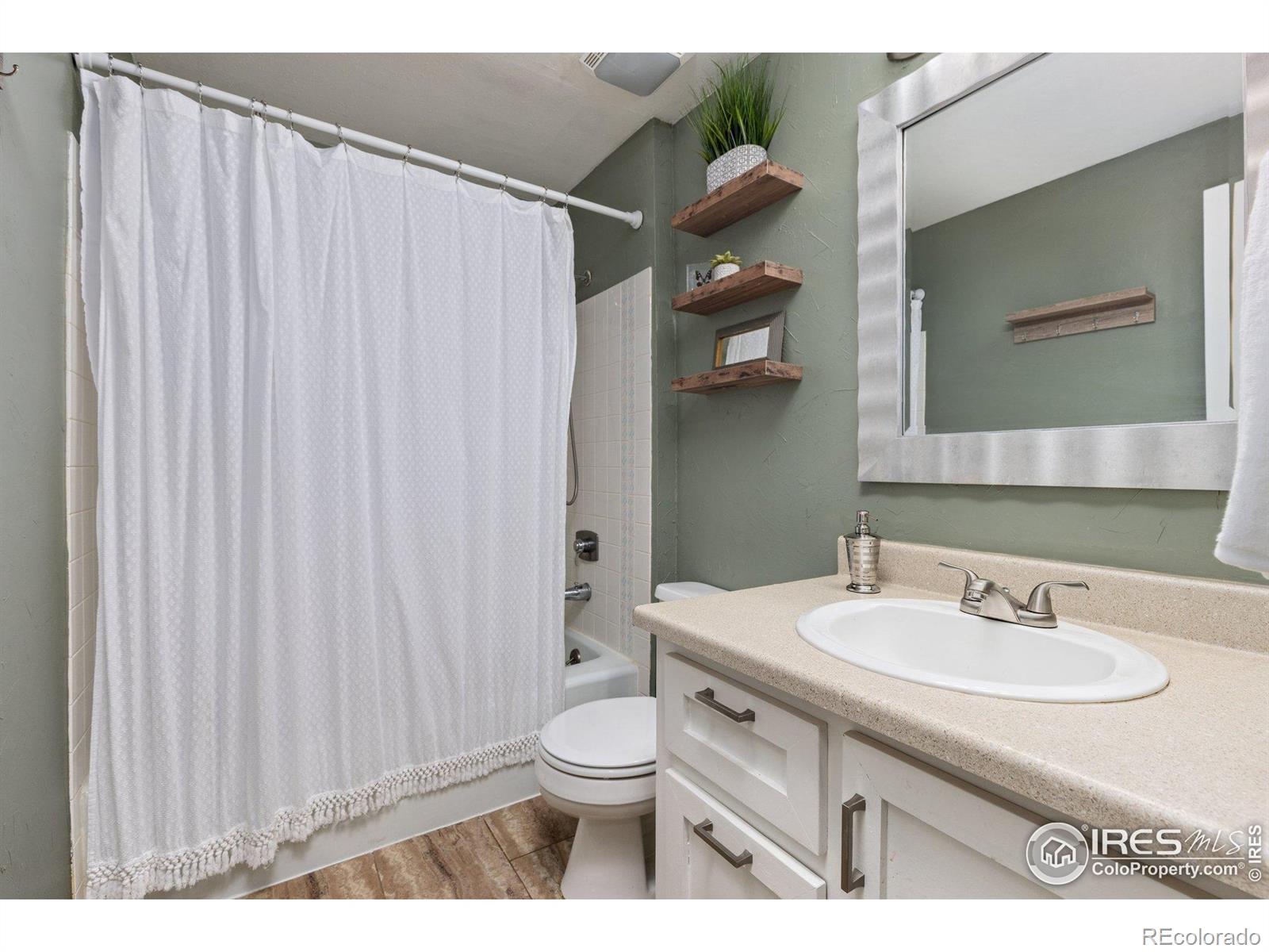 MLS Image #20 for 32  powder horn place,longmont, Colorado