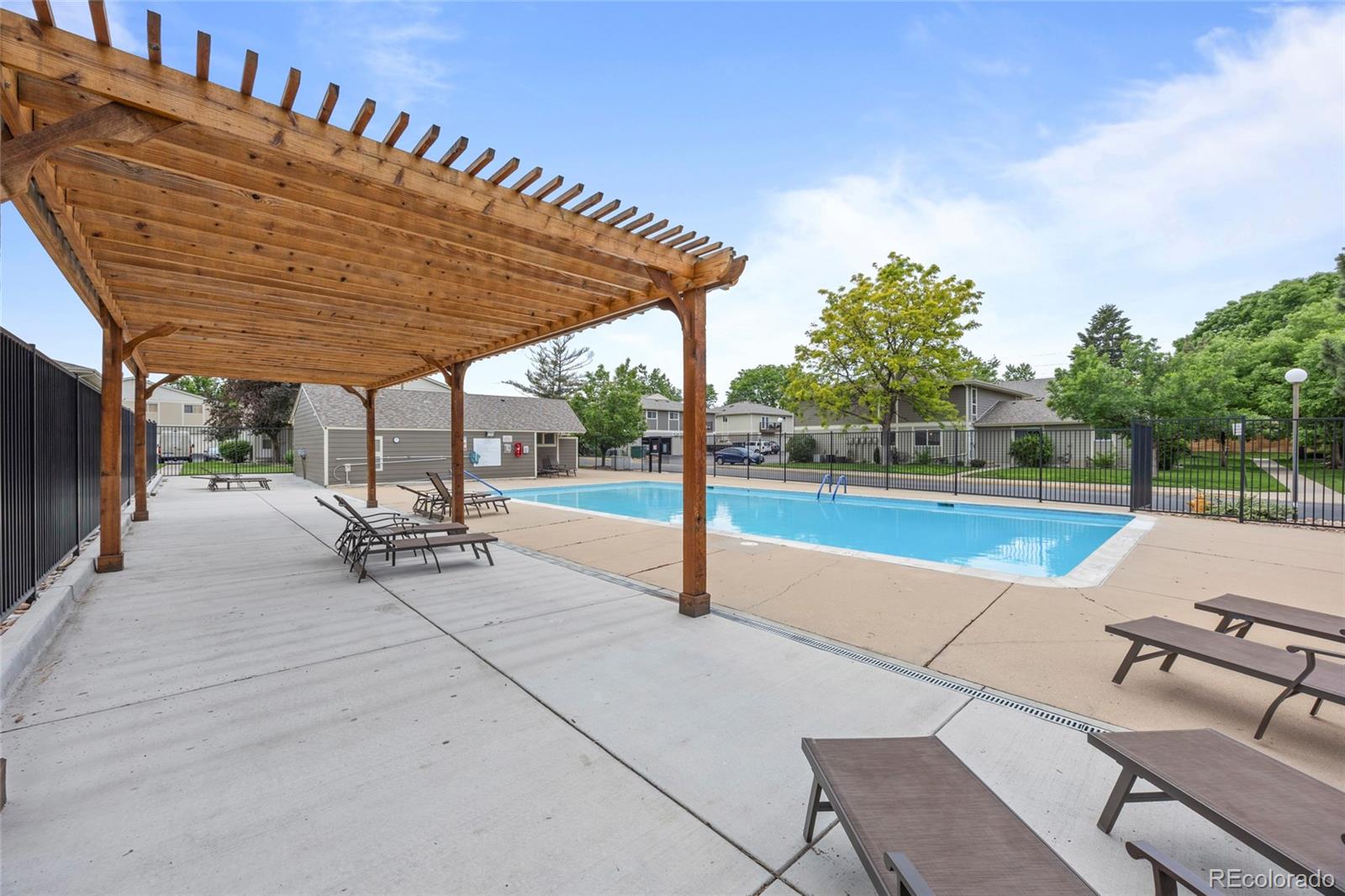 MLS Image #27 for 1250 s monaco parkway 50,denver, Colorado