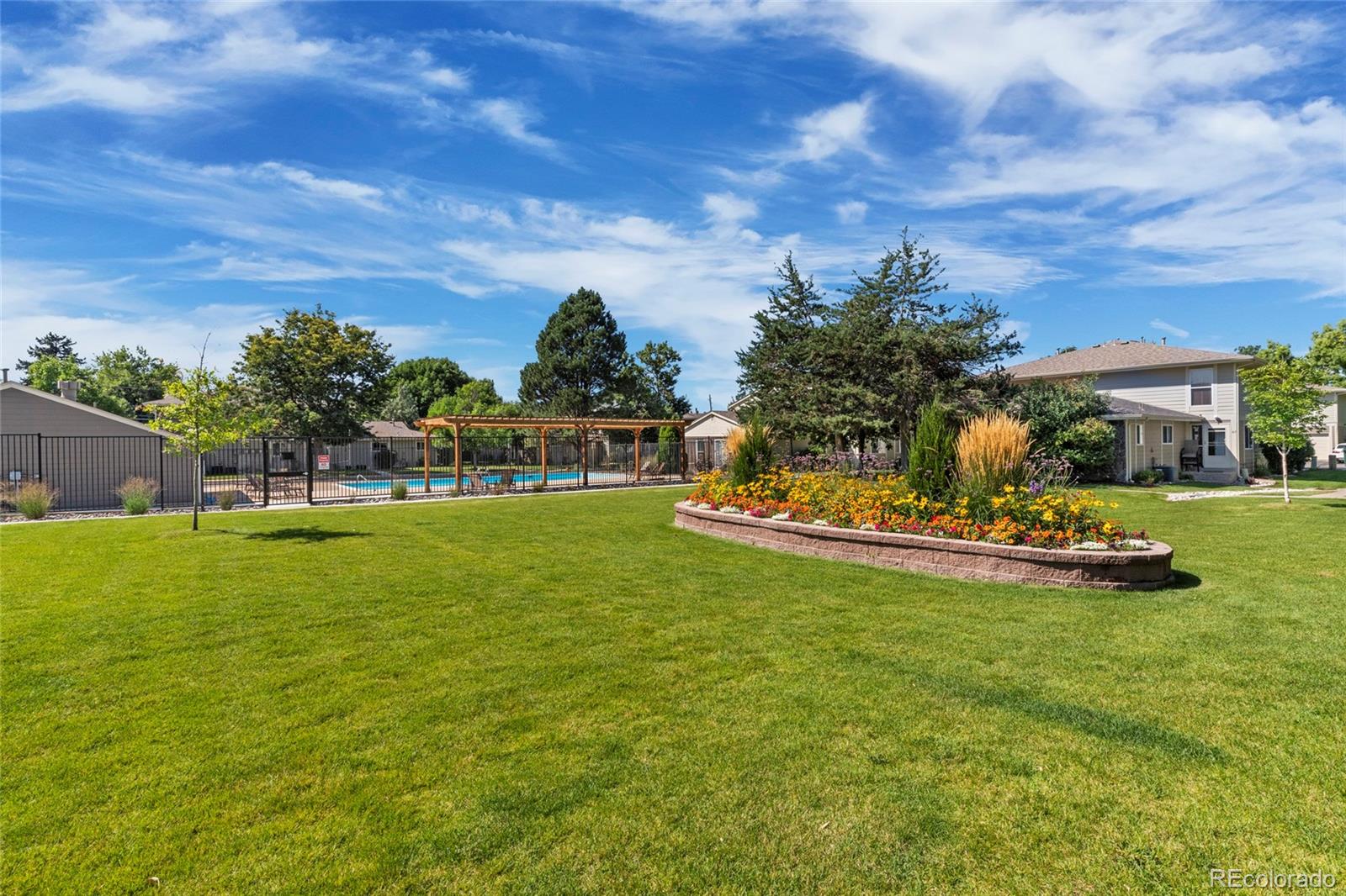 MLS Image #30 for 1250 s monaco parkway 50,denver, Colorado