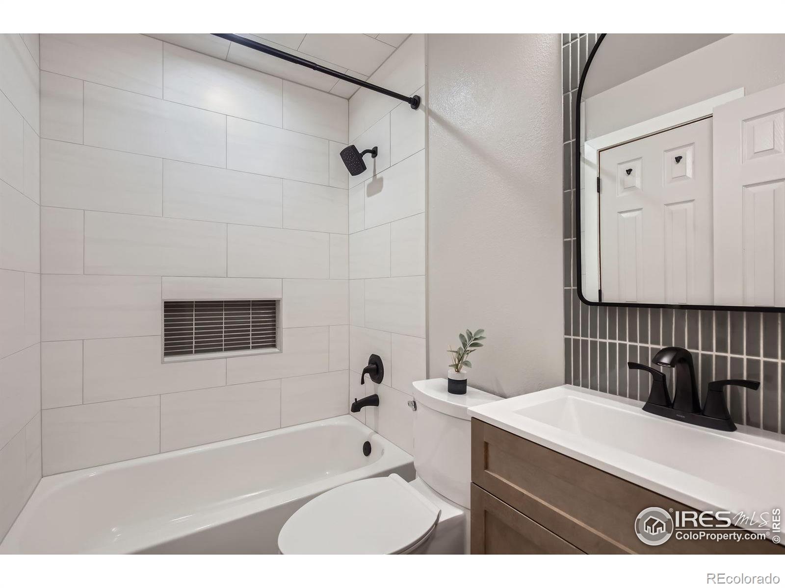 MLS Image #11 for 500  sundance court,fort collins, Colorado