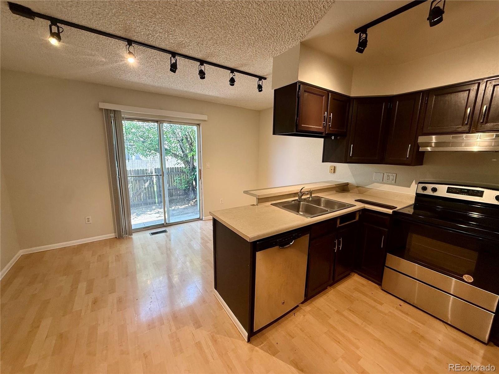 MLS Image #4 for 10716  foxwood court,parker, Colorado