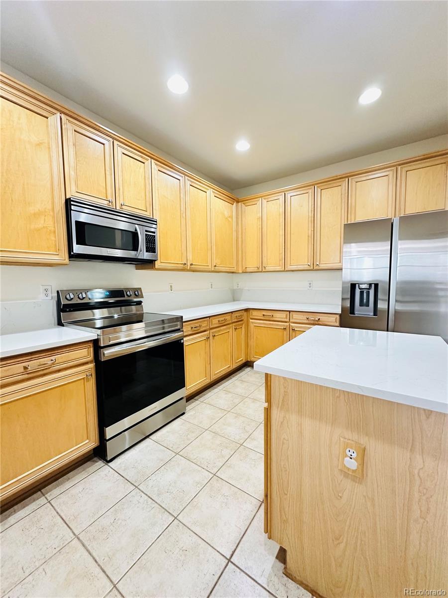 MLS Image #13 for 6102 s yampa street,aurora, Colorado