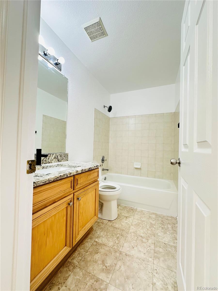 MLS Image #38 for 6102 s yampa street,aurora, Colorado
