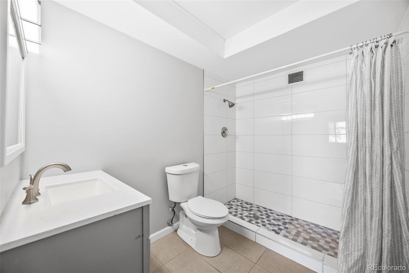 MLS Image #14 for 610 s alton way 7c,denver, Colorado