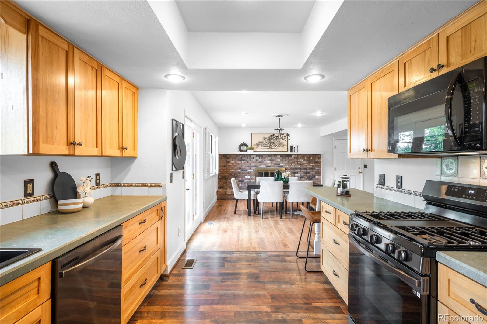 MLS Image #8 for 7603 w coal mine place,littleton, Colorado