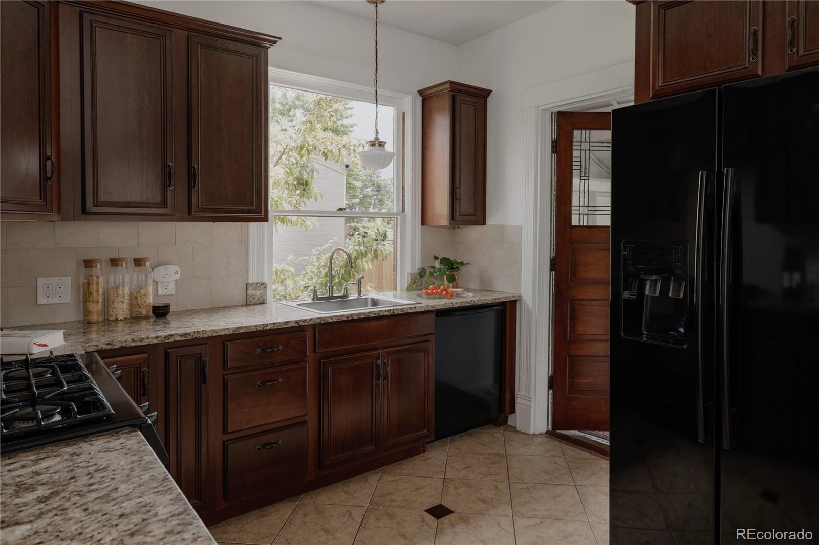 MLS Image #18 for 461 s sherman street,denver, Colorado