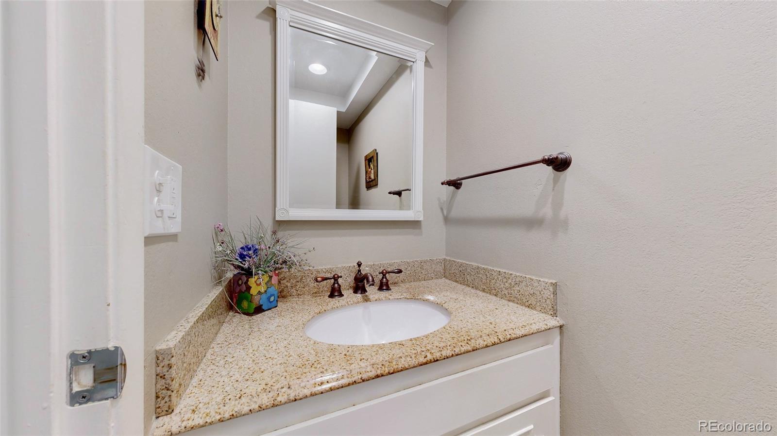 MLS Image #13 for 663 s xenon court ,lakewood, Colorado