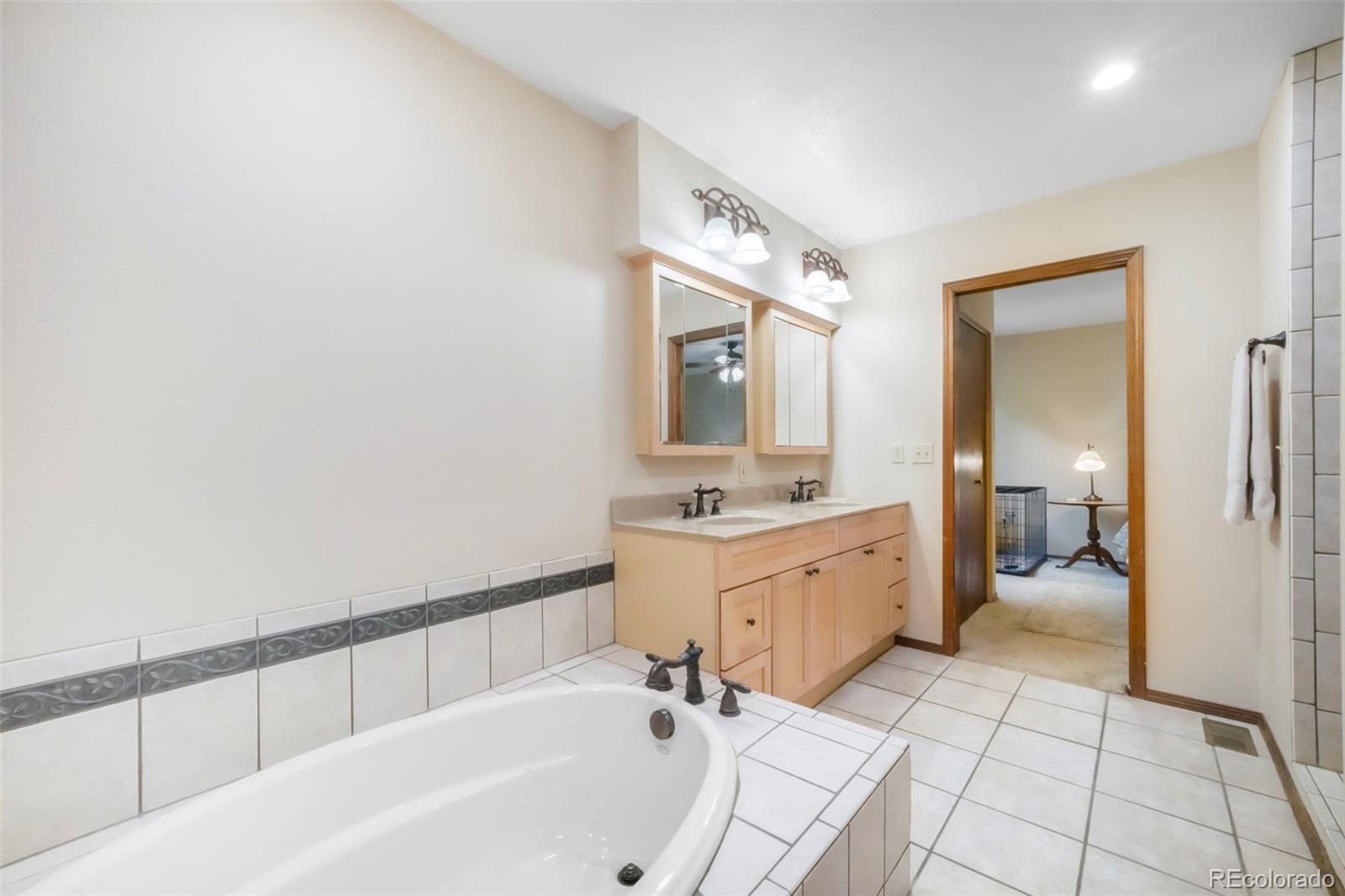 MLS Image #21 for 510  silhouette way,monument, Colorado