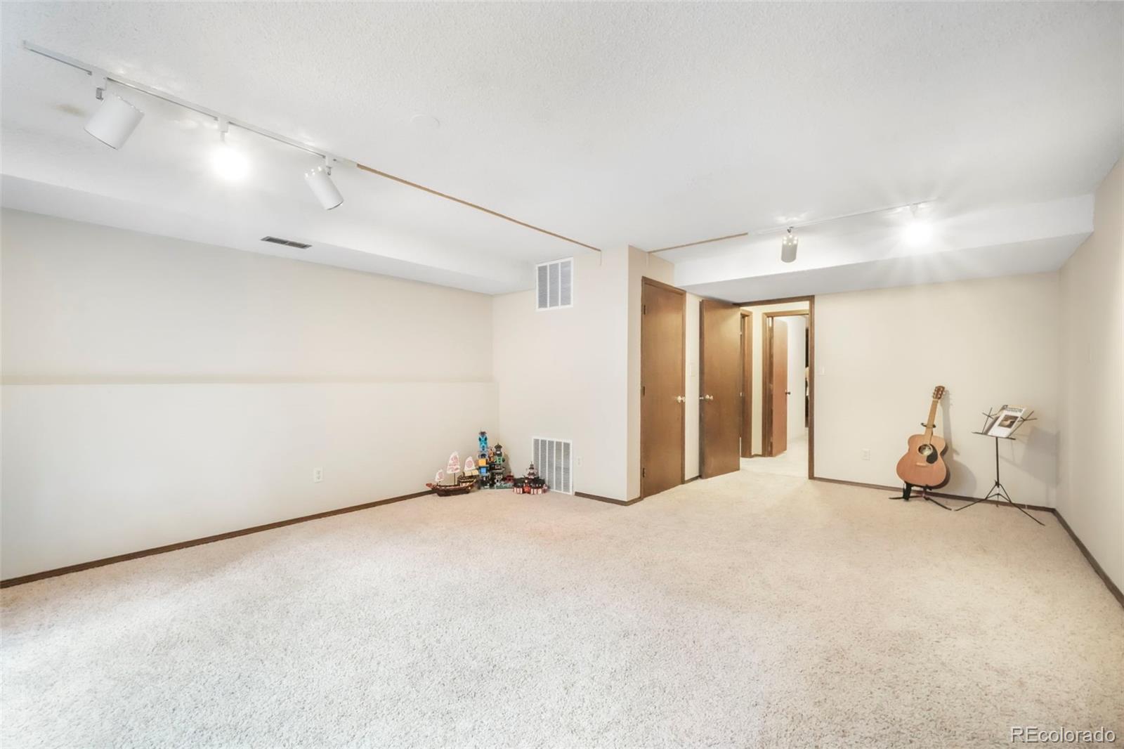 MLS Image #38 for 510  silhouette way,monument, Colorado