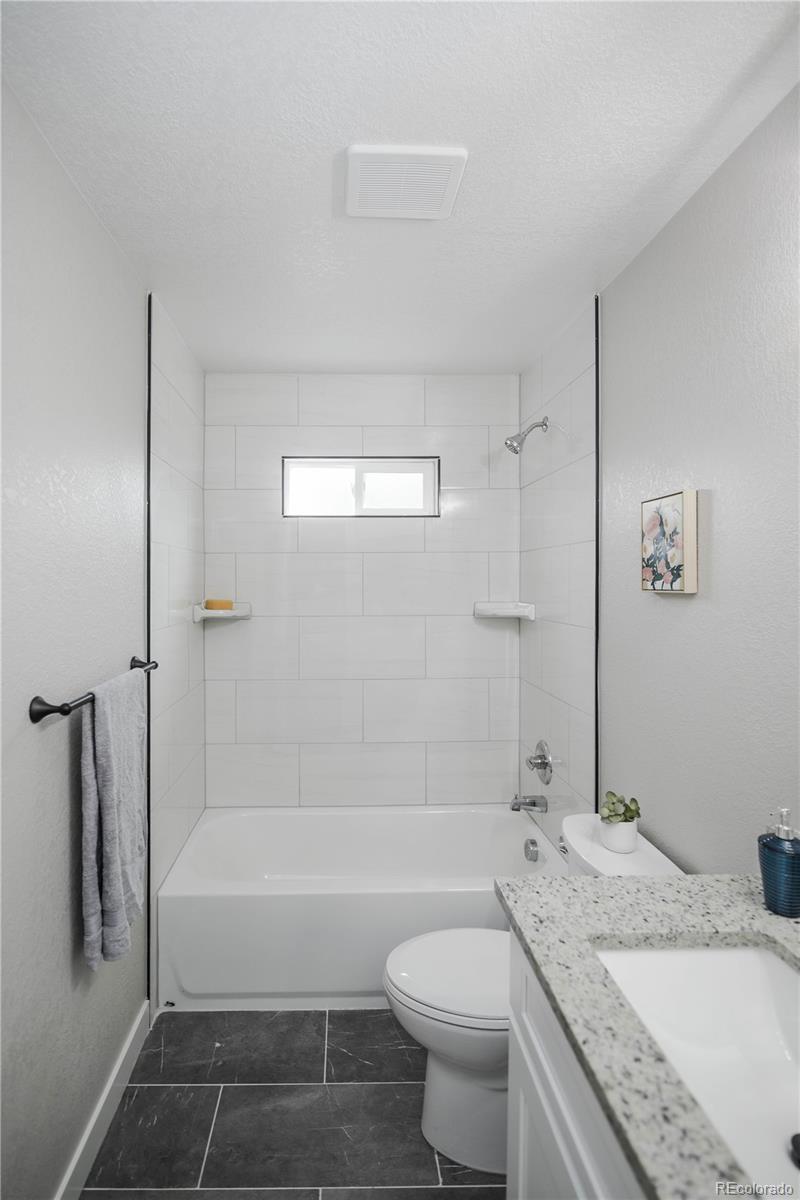 MLS Image #13 for 2696 s grove street,denver, Colorado