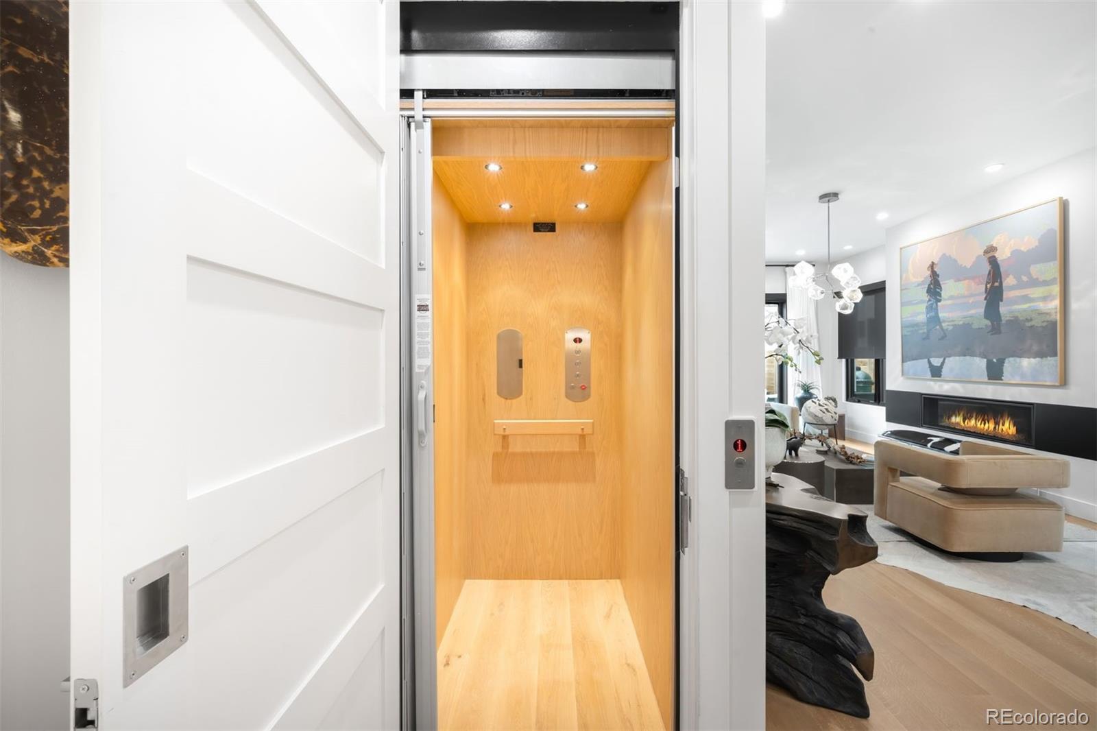 MLS Image #11 for 340  milwaukee street,denver, Colorado