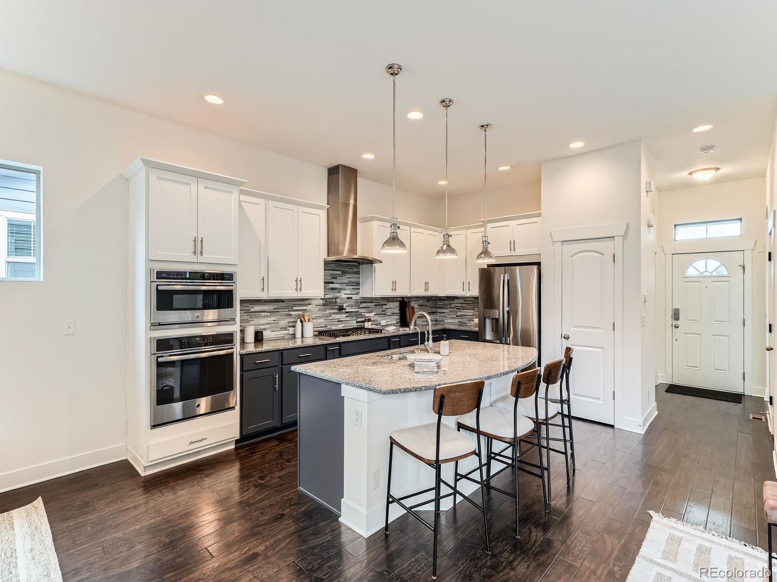 MLS Image #5 for 10479 e 25th drive,aurora, Colorado