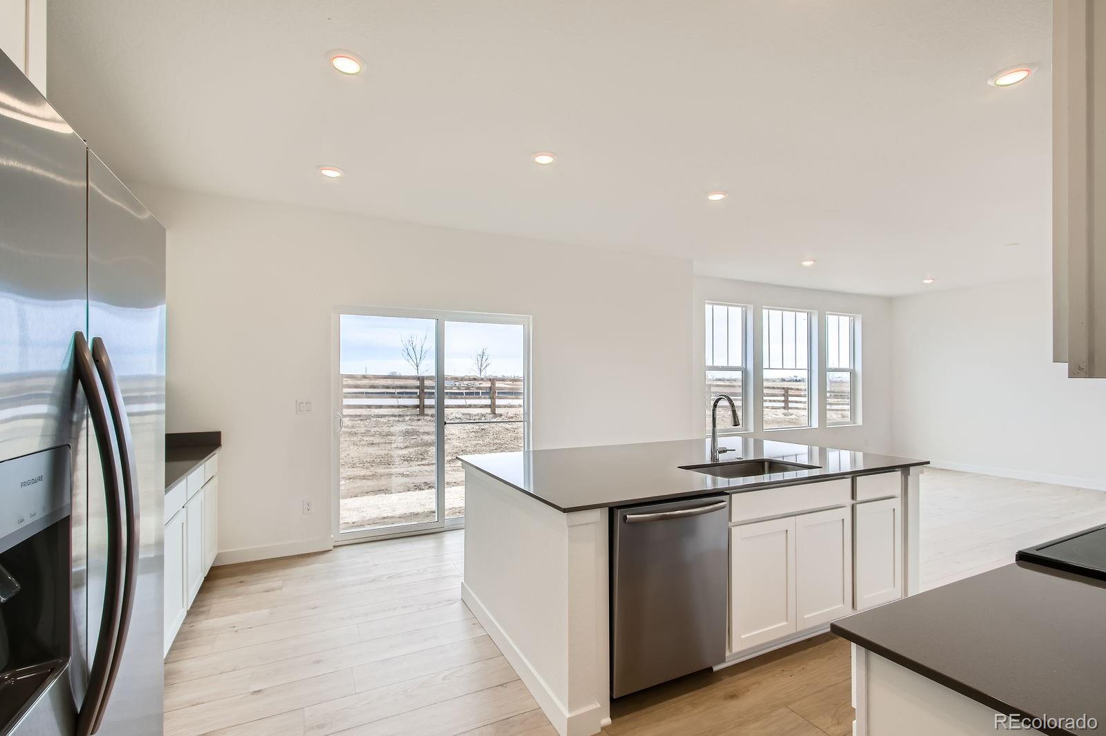 MLS Image #3 for 5601  inland avenue,firestone, Colorado