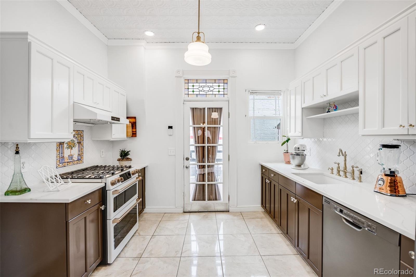 MLS Image #10 for 3106 n franklin street,denver, Colorado