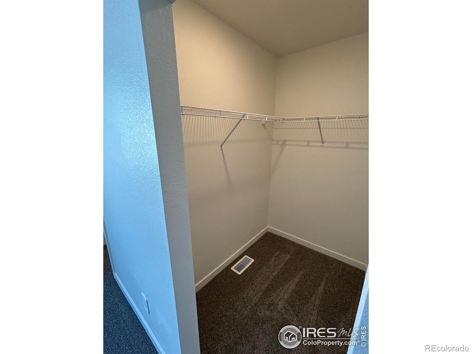 MLS Image #11 for 425  condor way,johnstown, Colorado