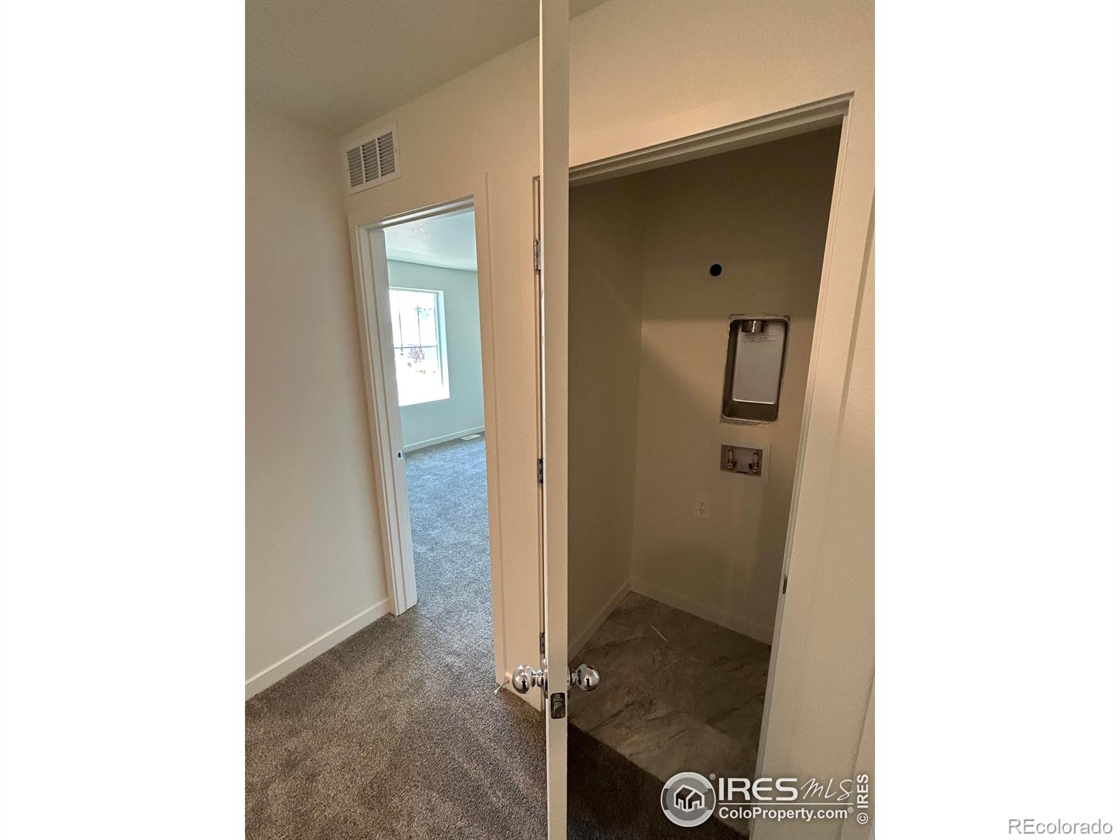 MLS Image #12 for 425  condor way,johnstown, Colorado