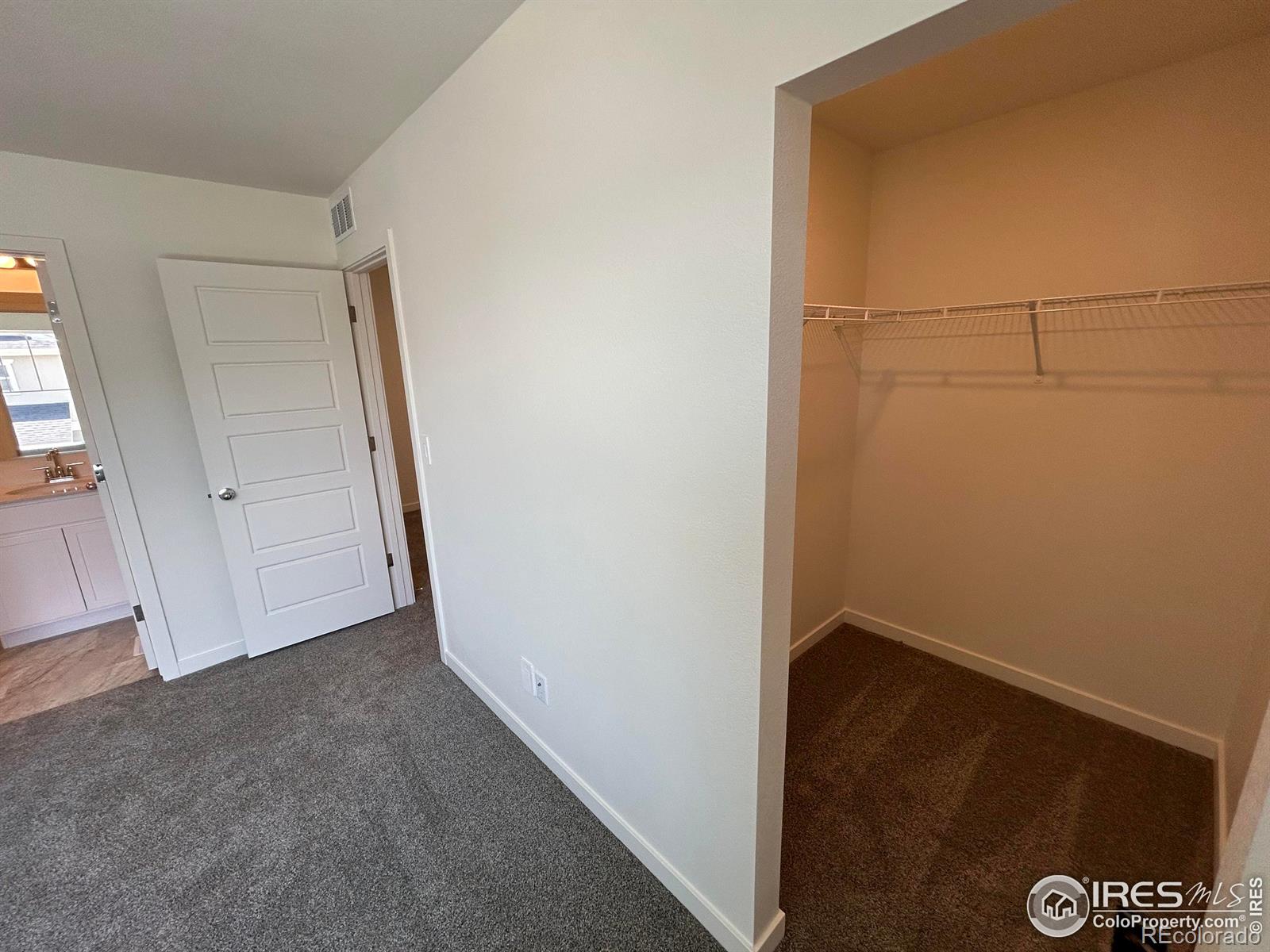 MLS Image #15 for 425  condor way,johnstown, Colorado