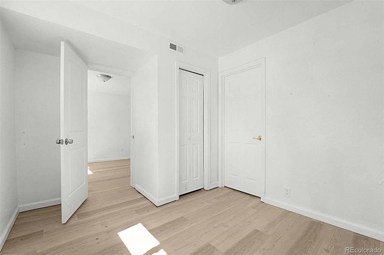 MLS Image #10 for 5112  duluth court,denver, Colorado