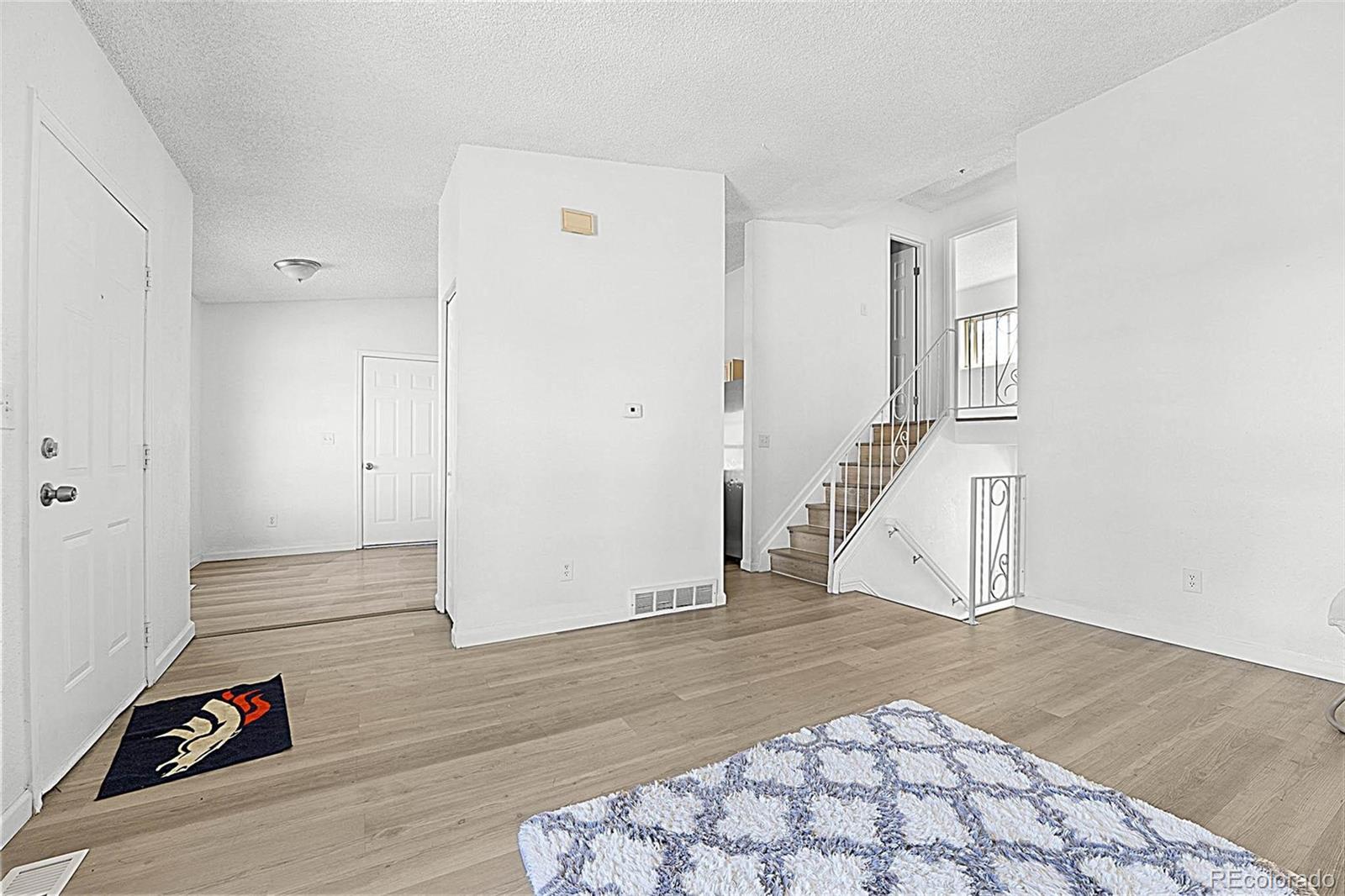 MLS Image #3 for 5112  duluth court,denver, Colorado