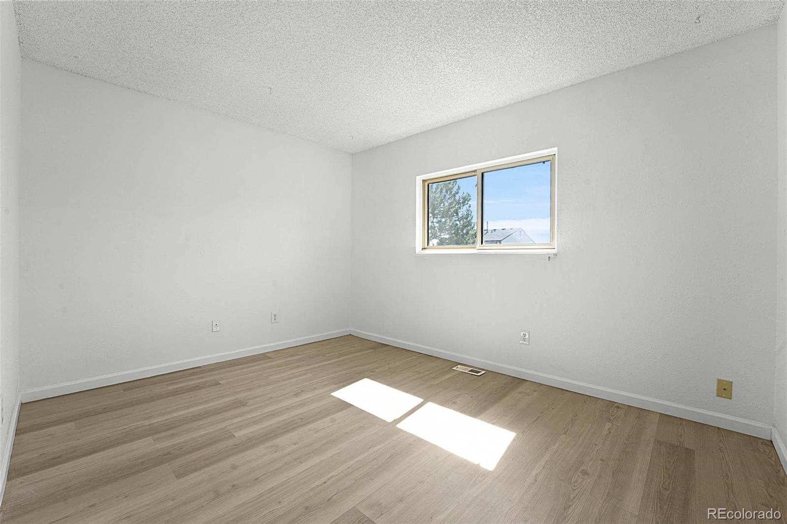 MLS Image #9 for 5112  duluth court,denver, Colorado