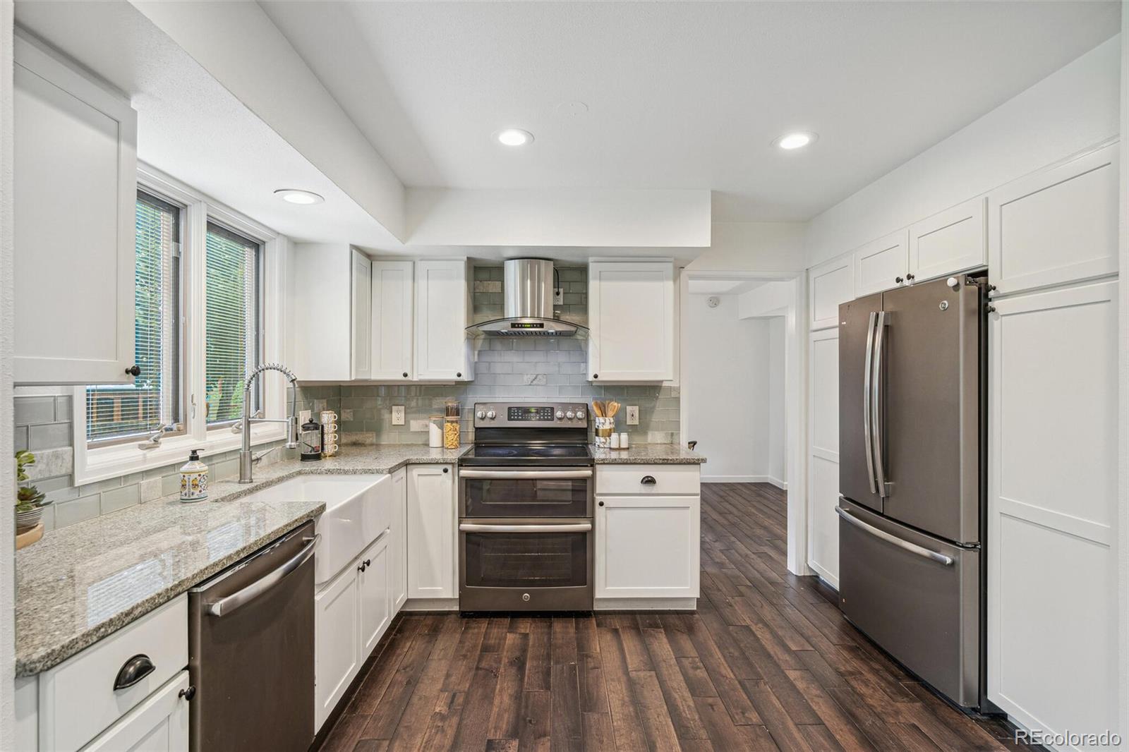 MLS Image #14 for 13701  yank way,arvada, Colorado