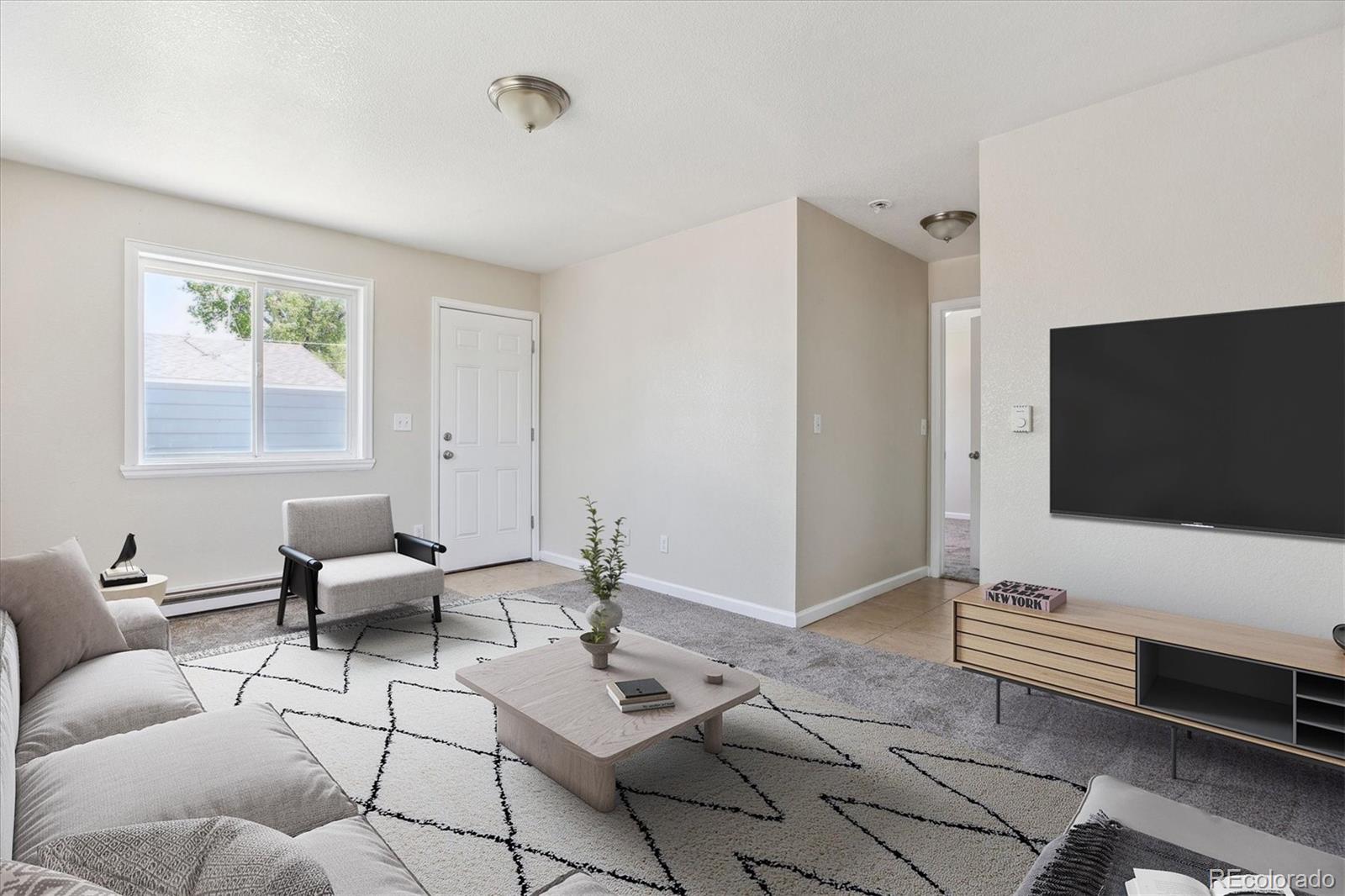 MLS Image #3 for 2340  geneva ,aurora, Colorado