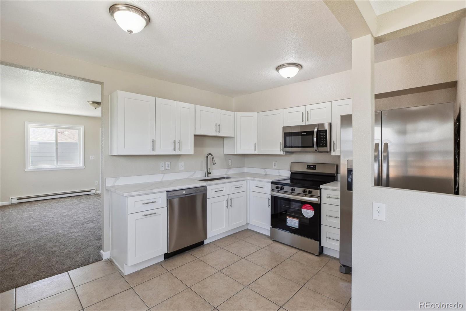 MLS Image #6 for 2340  geneva ,aurora, Colorado