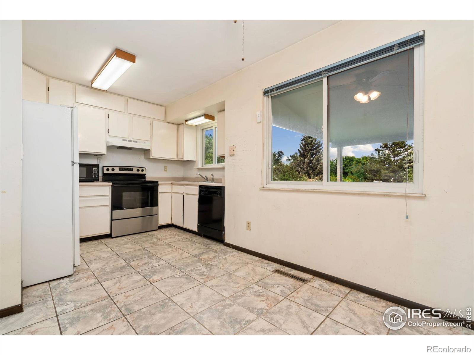 MLS Image #5 for 2424 w stuart street,fort collins, Colorado