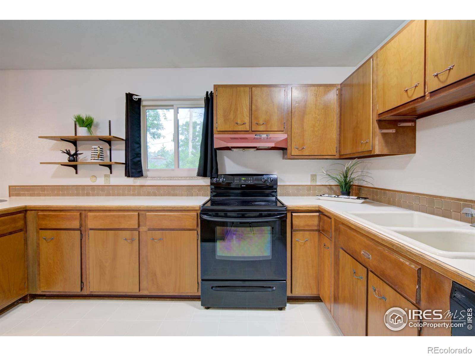 MLS Image #14 for 3750  emerson avenue,boulder, Colorado