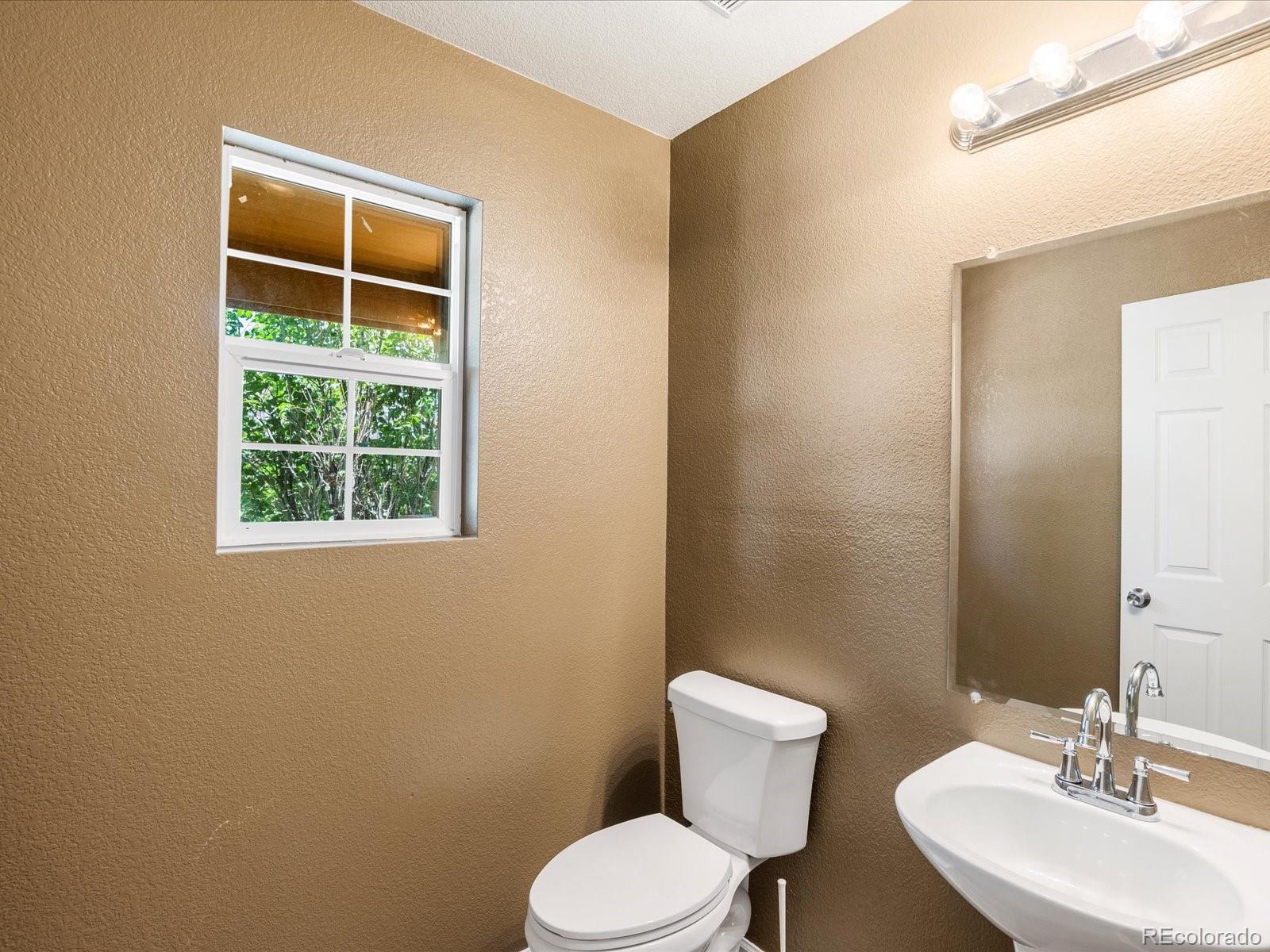 MLS Image #7 for 5572  kalispell street,denver, Colorado