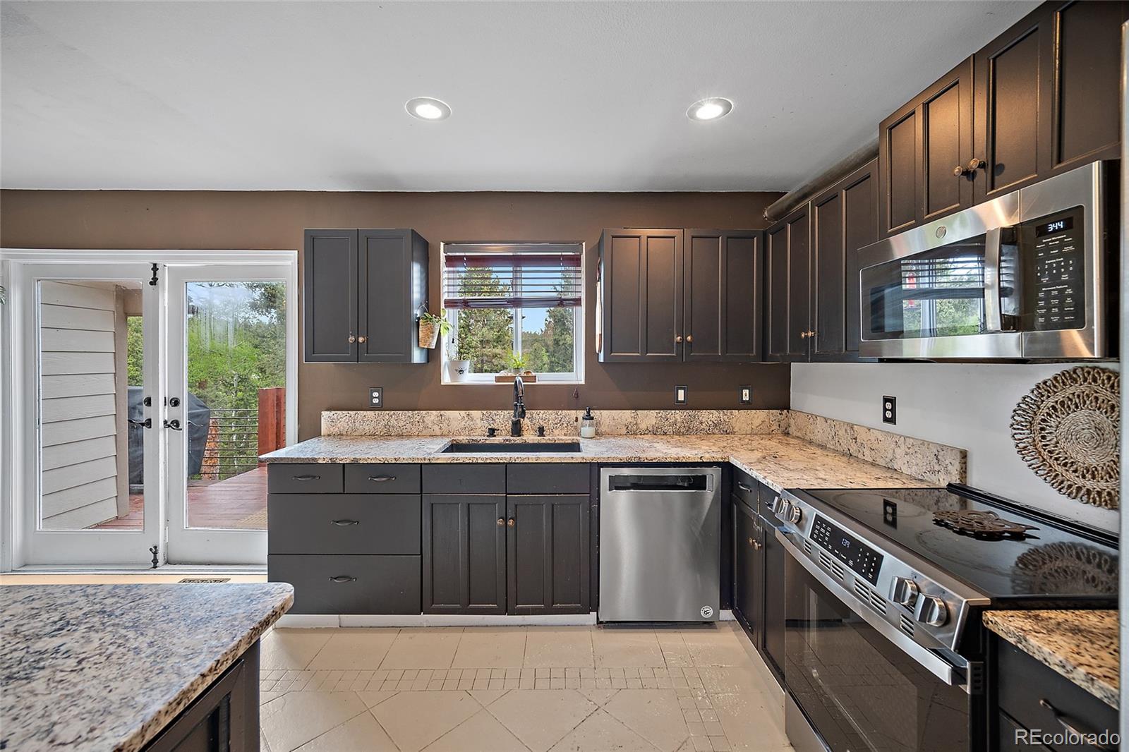 MLS Image #11 for 127  badger lake circle,divide, Colorado