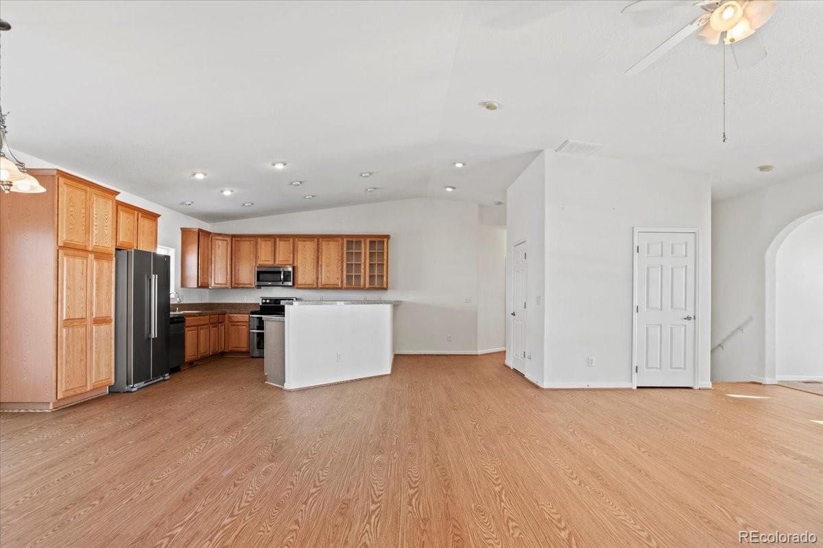 MLS Image #10 for 51 w 6th place,byers, Colorado