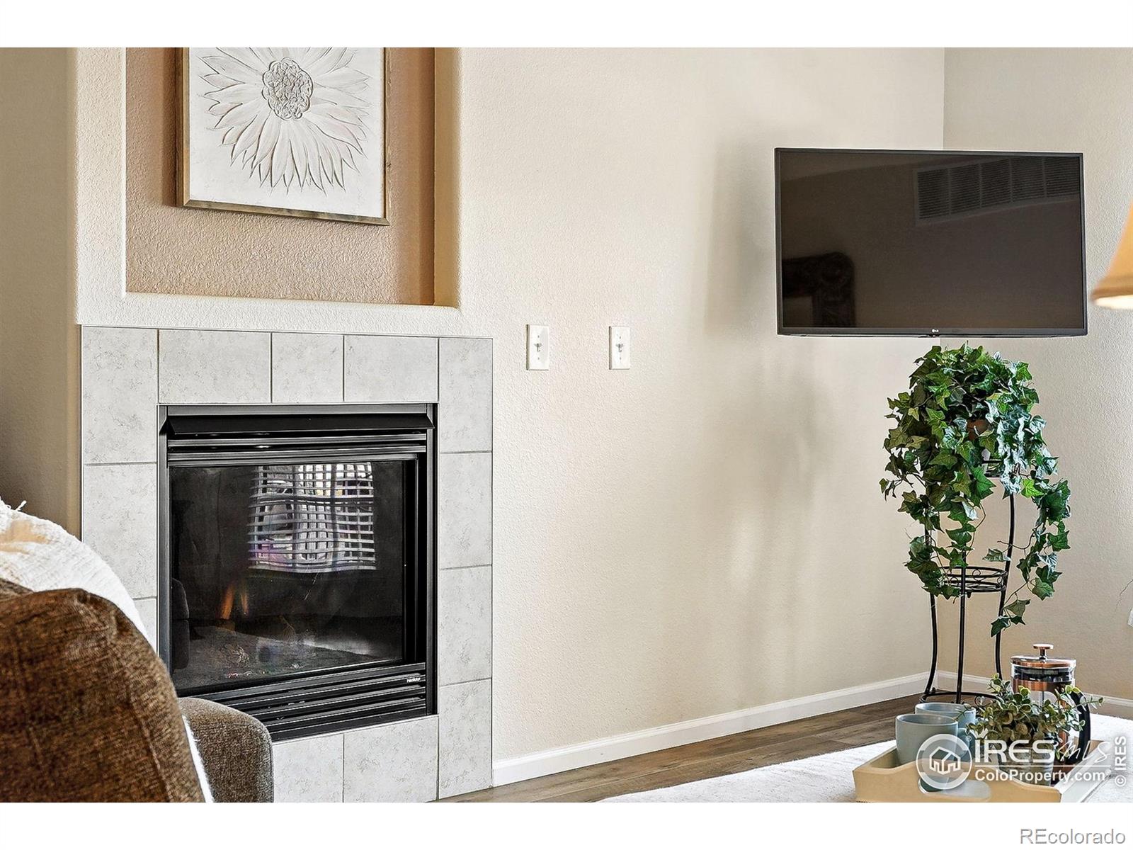 MLS Image #4 for 3045  blue sky circle,erie, Colorado