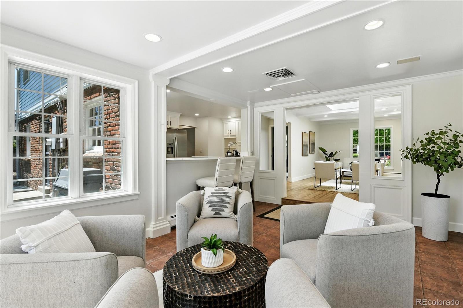 MLS Image #22 for 3884 s niagara way,denver, Colorado