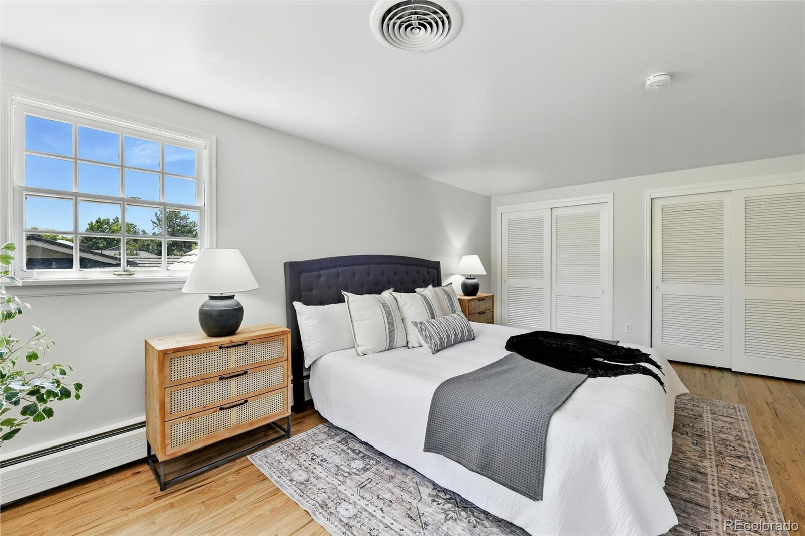 MLS Image #29 for 3884 s niagara way,denver, Colorado