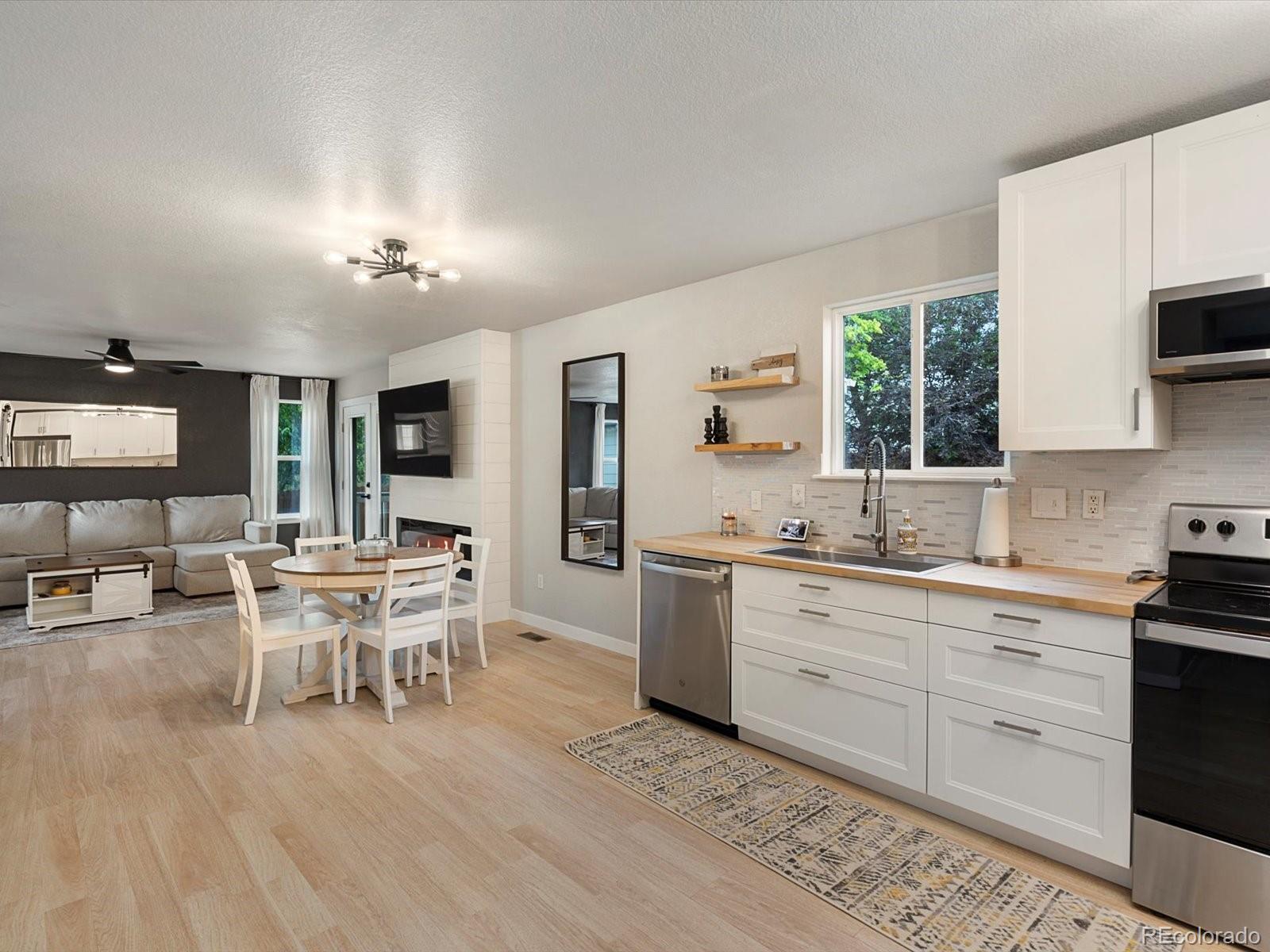 MLS Image #11 for 23222 e orchard place,aurora, Colorado