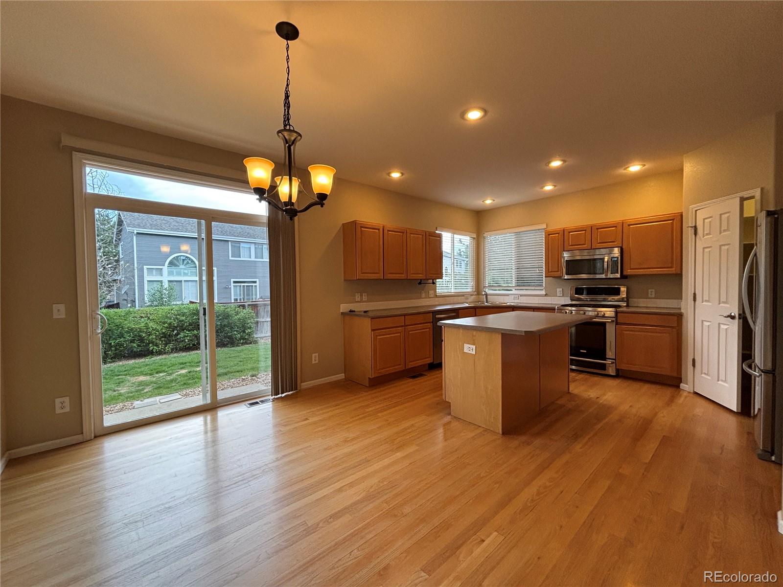 MLS Image #6 for 10027  sylvestor road,highlands ranch, Colorado
