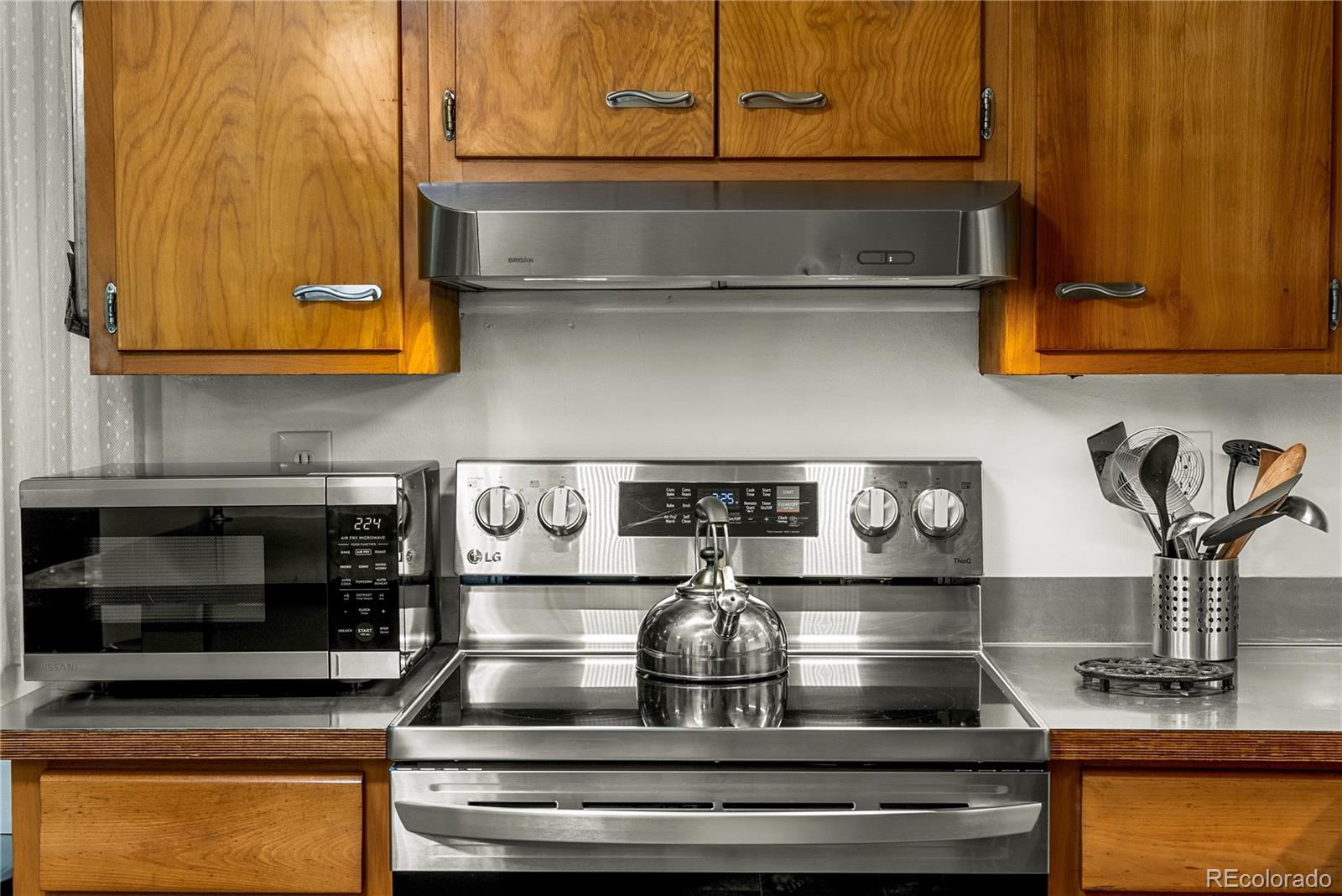 MLS Image #14 for 1410 s ammons street,lakewood, Colorado