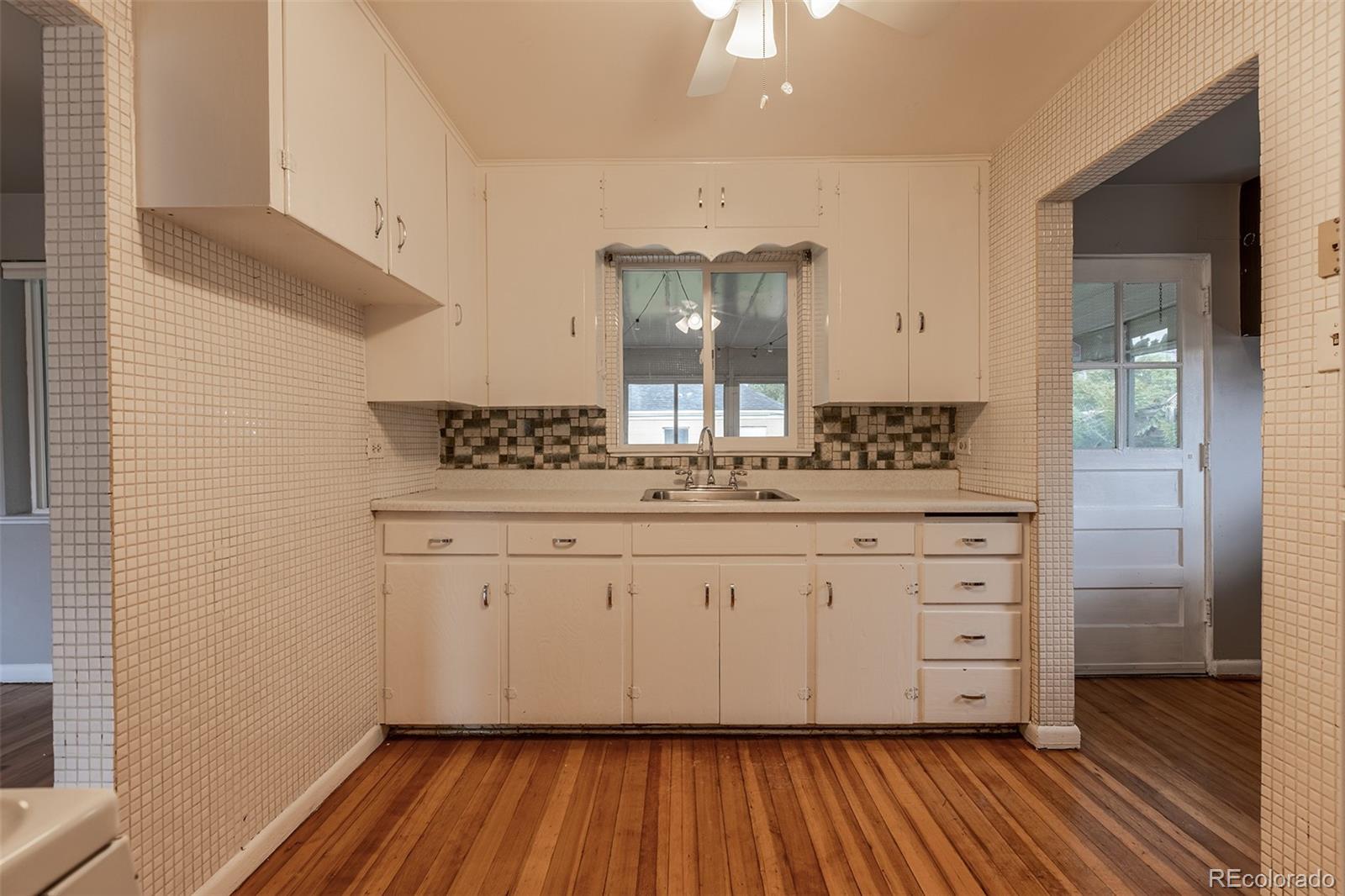 MLS Image #5 for 4453  fillmore street,denver, Colorado