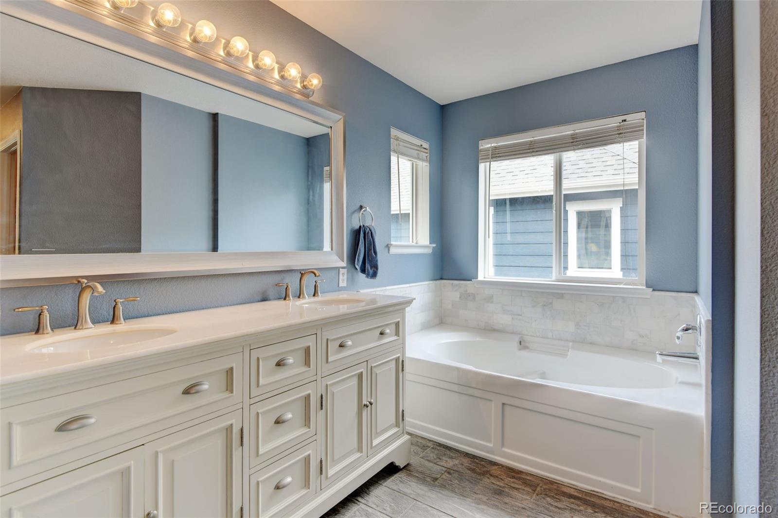 MLS Image #19 for 13025  umatilla court,denver, Colorado