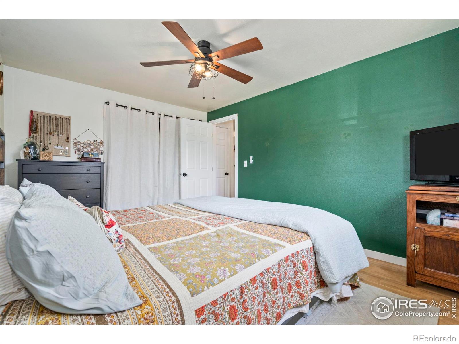 MLS Image #13 for 7423  saulsbury street,arvada, Colorado