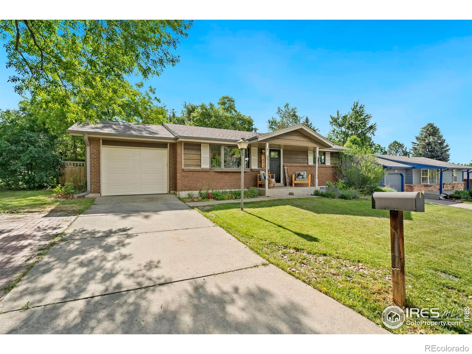 MLS Image #2 for 7423  saulsbury street,arvada, Colorado