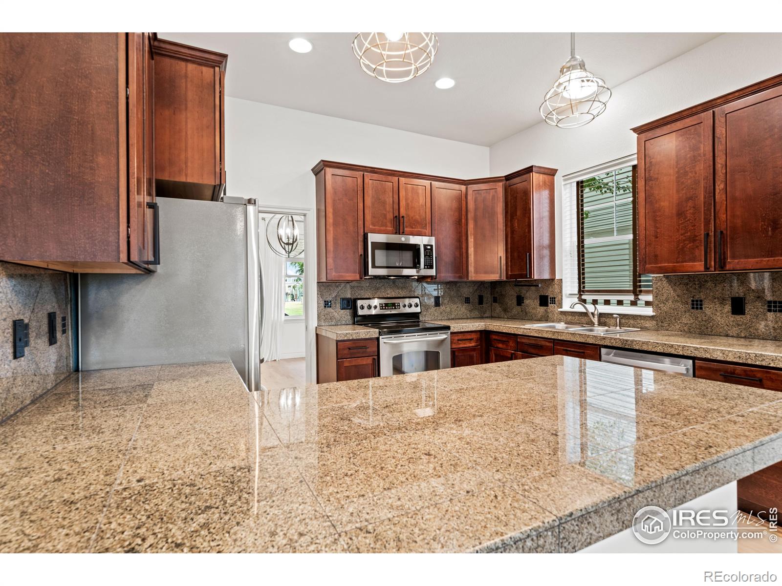 MLS Image #15 for 1518  hollyberry street,berthoud, Colorado
