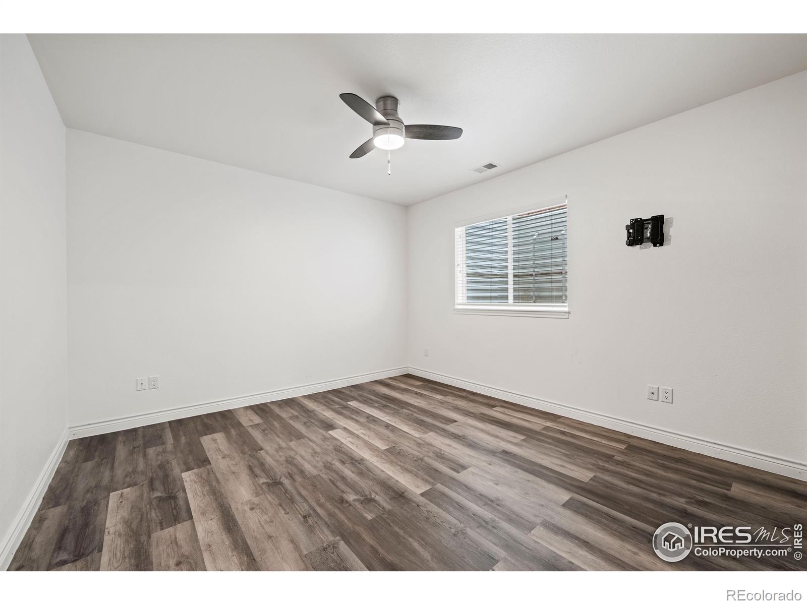MLS Image #33 for 1518  hollyberry street,berthoud, Colorado