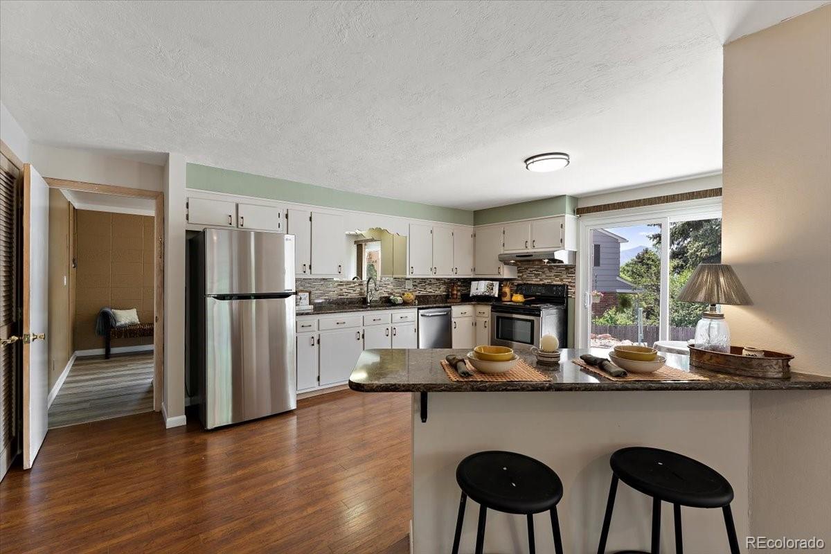 MLS Image #11 for 2615  centre lane,colorado springs, Colorado